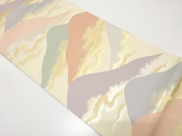 遠山に霞模様織り出し　袋帯